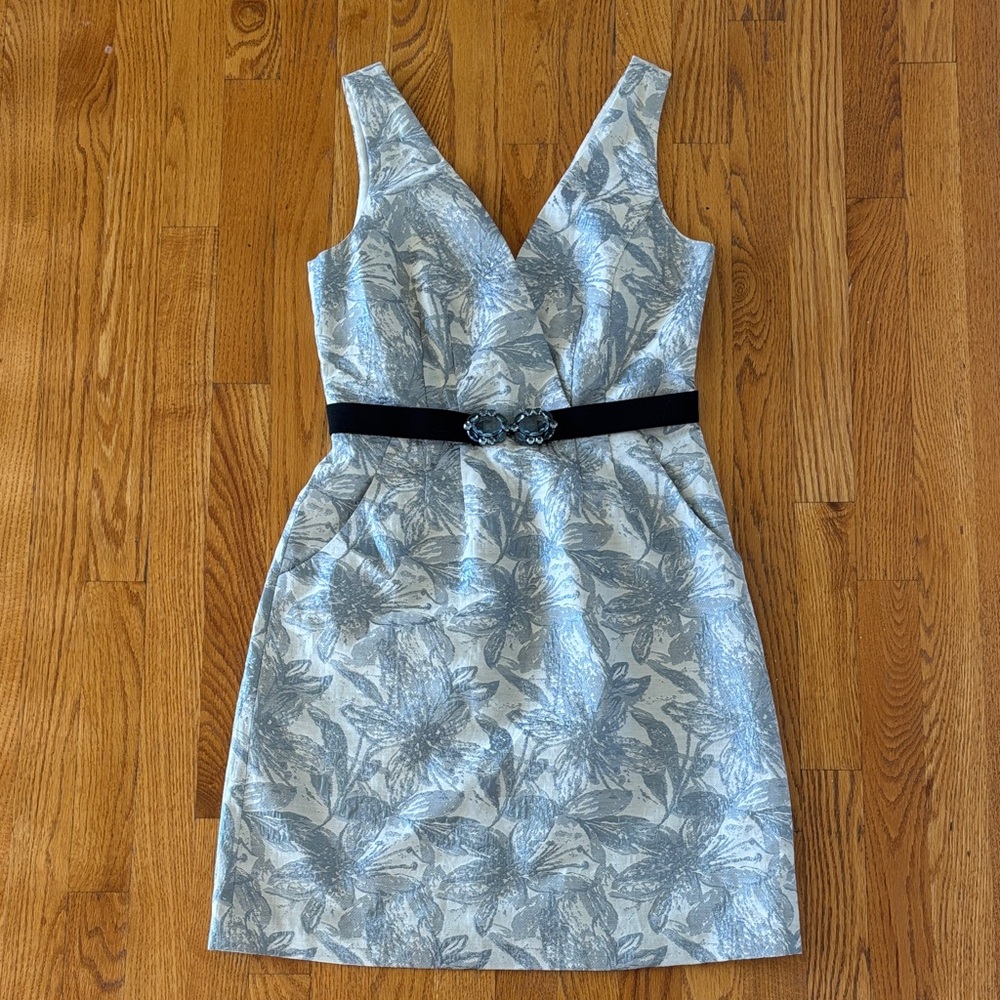 BCBGMaxAzria Light Blue Floral Jacquard V-Neck Sheath Dress with Black Belt